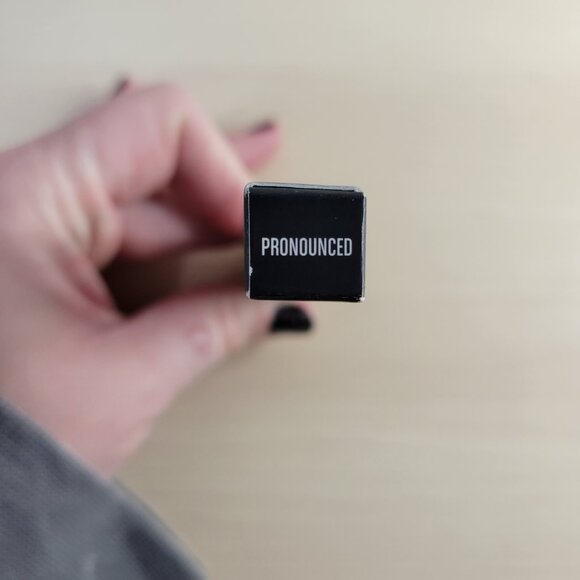 Bundle of 2 YOUNIQUE Liquid Eyeliners: PERFECT + PRONOUNCED Precision Dip Draw - Picture 6 of 8